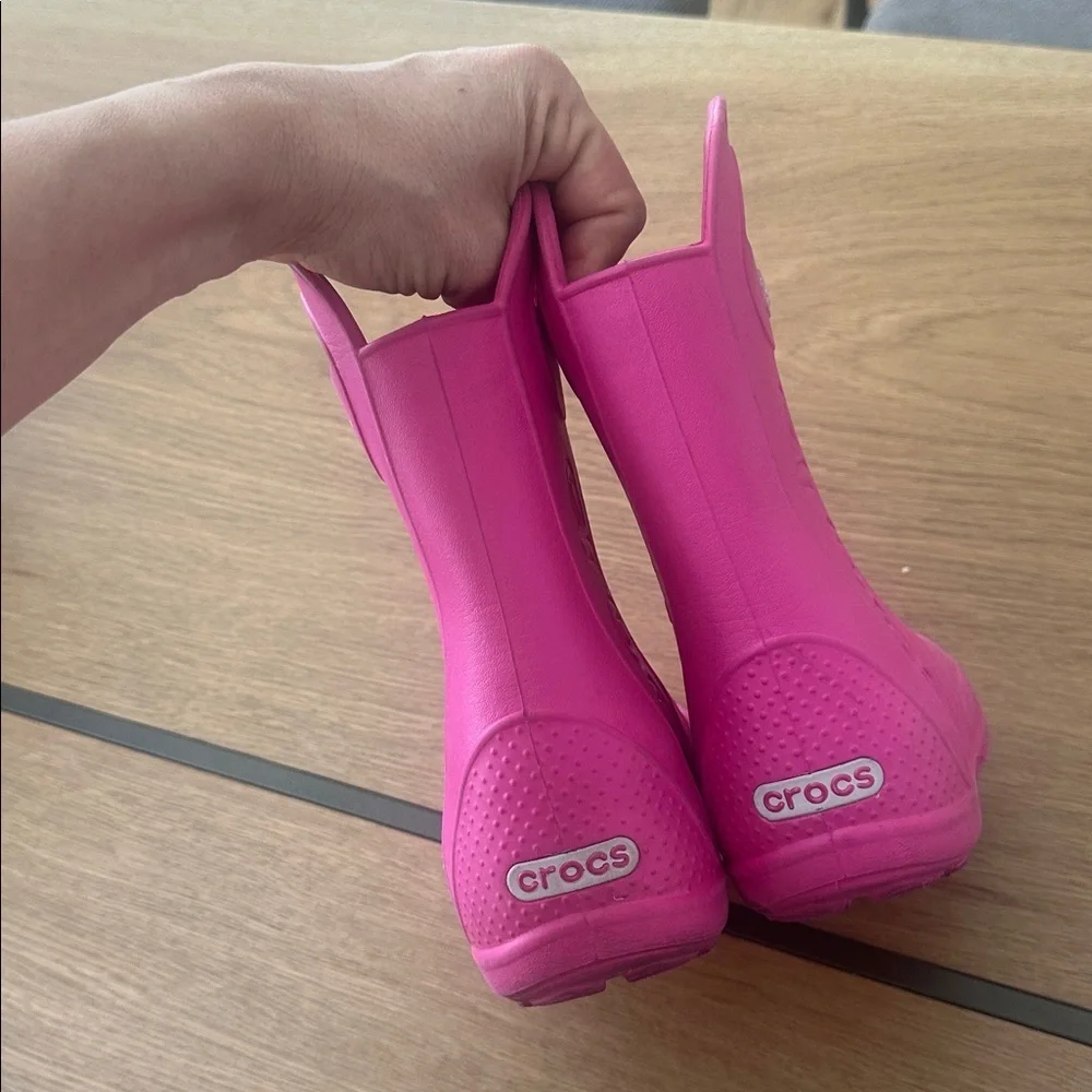 Crocs Kids Pink Handle It Rain Boot C12
